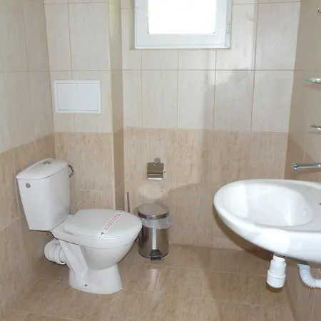 семеен детелини