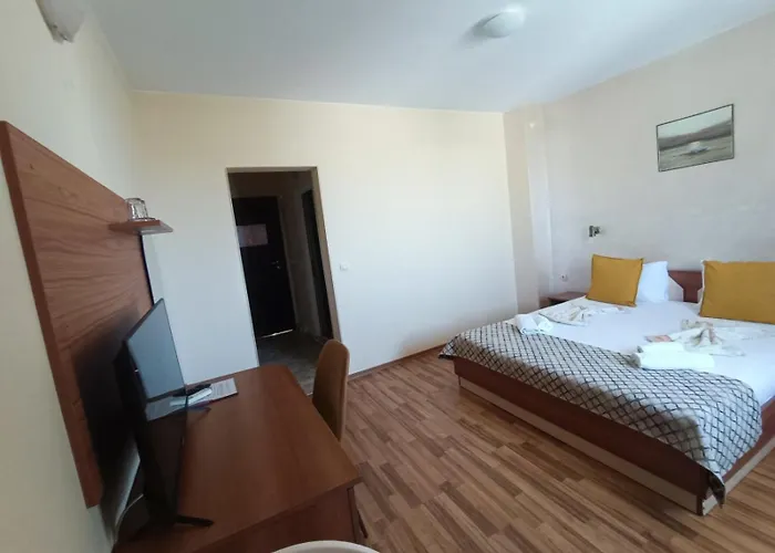 семеен детелини プリモルスコ