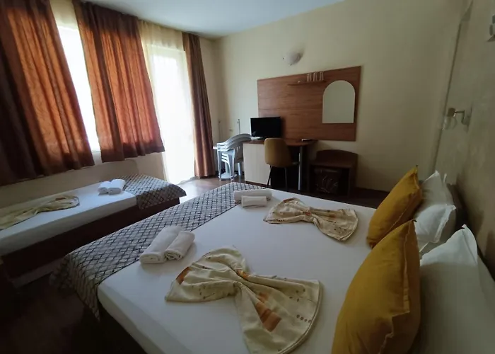 семеен детелини ホテル 2*