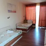 семеен детелини Hotel