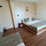 семеен детелини Hotel