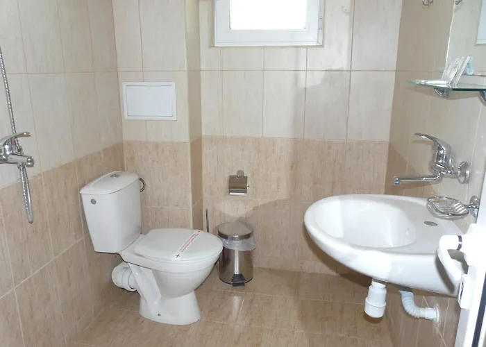 семеен детелини