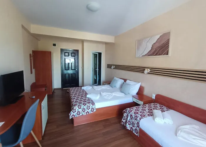 семеен детелини 2* Primorsko